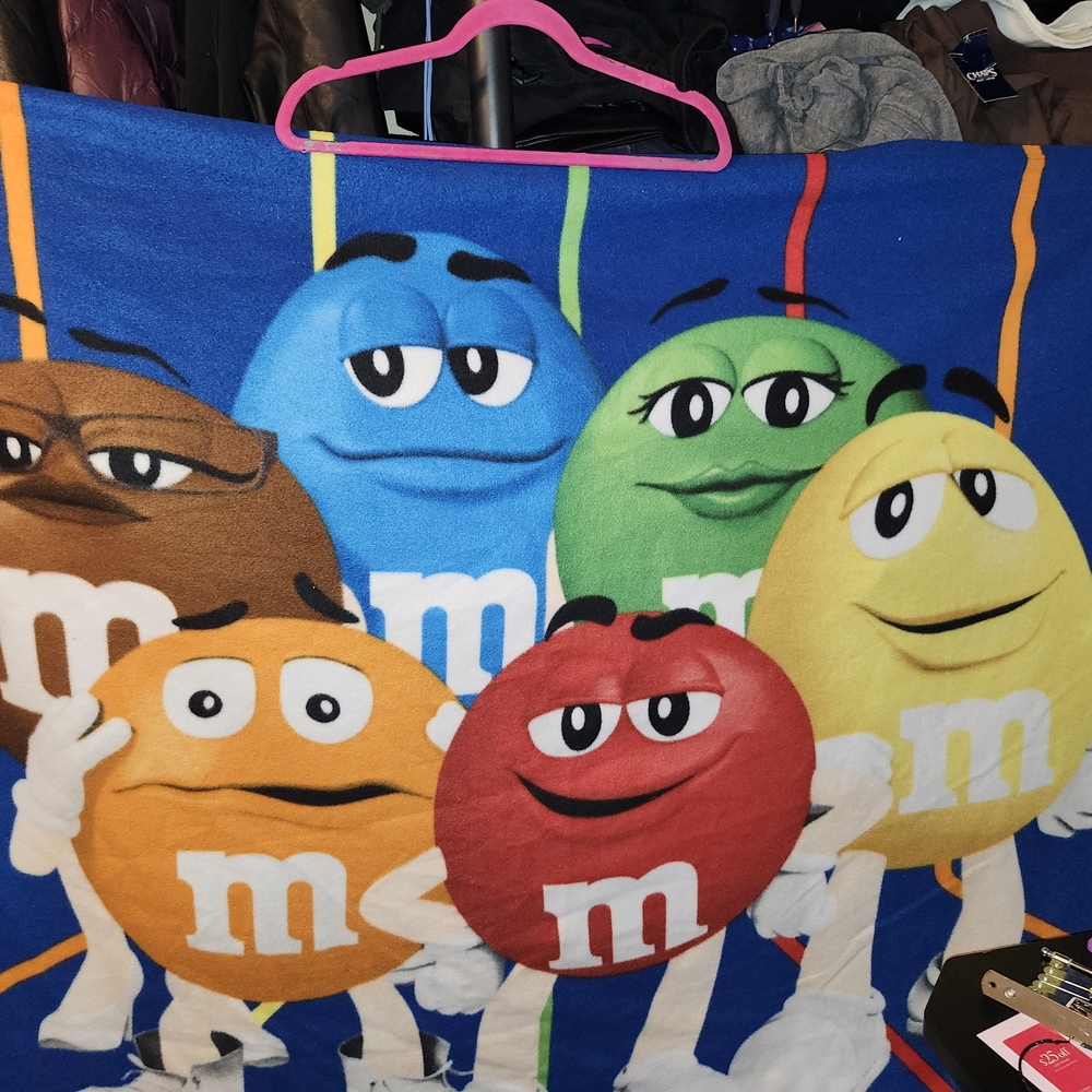M&M's Colorful Character Blanket